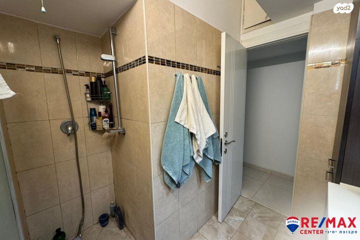 דירה, מנדלי מוכר ספרים, לב העיר, בת ים