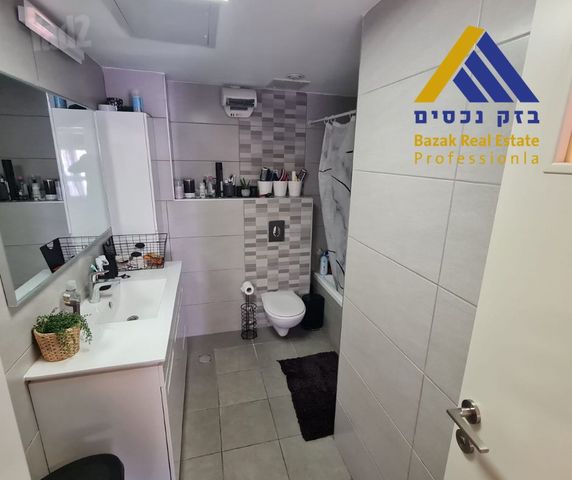 דירה למכירה בירושלים (תיווך) — 2