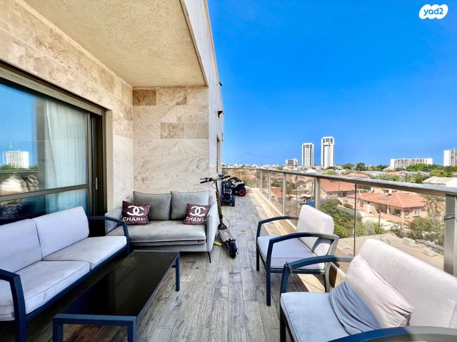 דירה, הרב מיימון 27, עין התכלת, נתניה