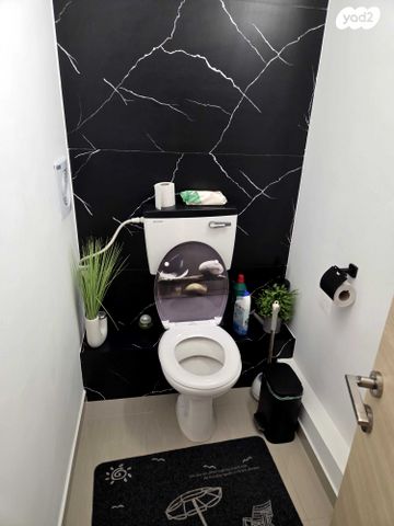 דו משפחתי, התמר, שאר העיר, קרית עקרון