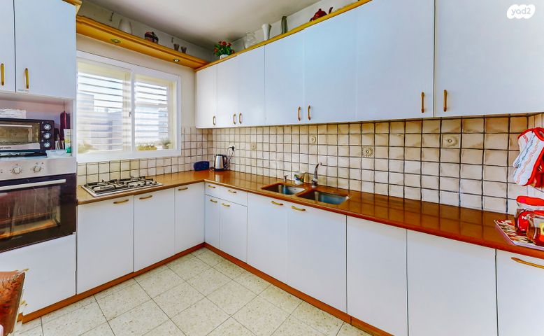 גג/ פנטהאוז, מעפילי אגוז, קרית אריה / שיינפלד, בית שמש