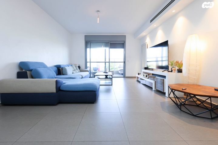 דירה, אליהו הנביא, פסגות אפק, ראש העין