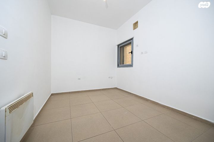 דירה, גרשון אבנר 8, ארמון הנציב, תלפיות מזרח, ירושלים