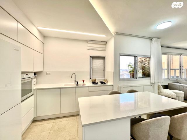 דירה, הרב קוק 47, צפון מערב מרכז העיר, נתניה