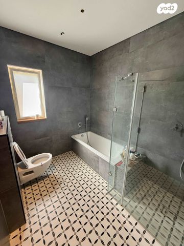 בית פרטי/ קוטג', טפחות