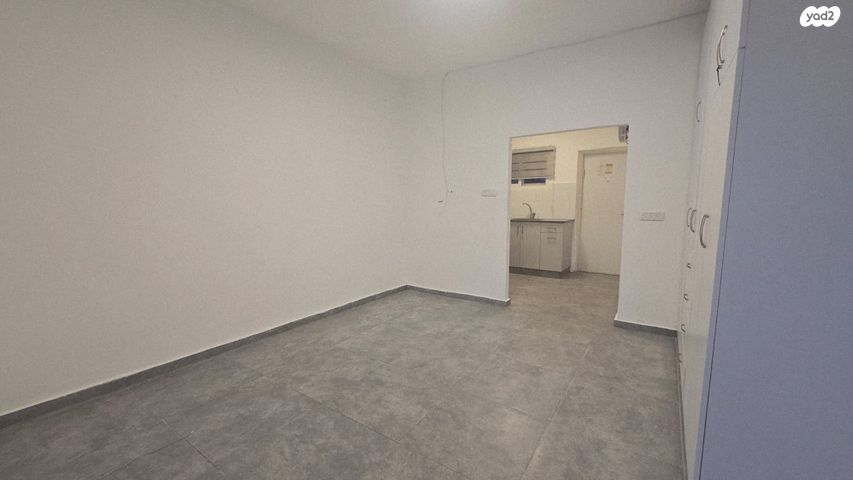 דירת גן, גבעת אולגה, חדרה