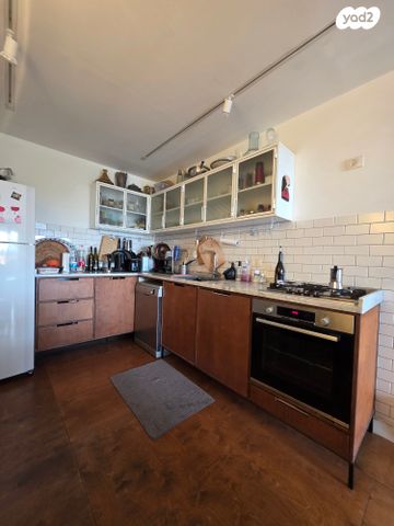 גג/ פנטהאוז, שיבת ציון 3, נווה שאנן, תל אביב יפו