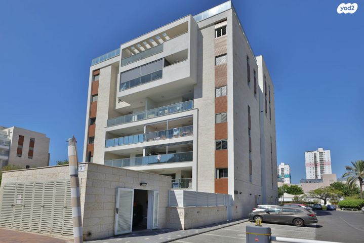 גג/ פנטהאוז, לוי אשכול, לב מוצקין, בנה ביתך, קרית מוצקין