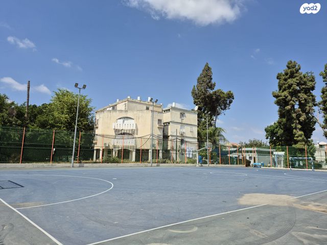 דירה, לוי אשכול, כפר סבא