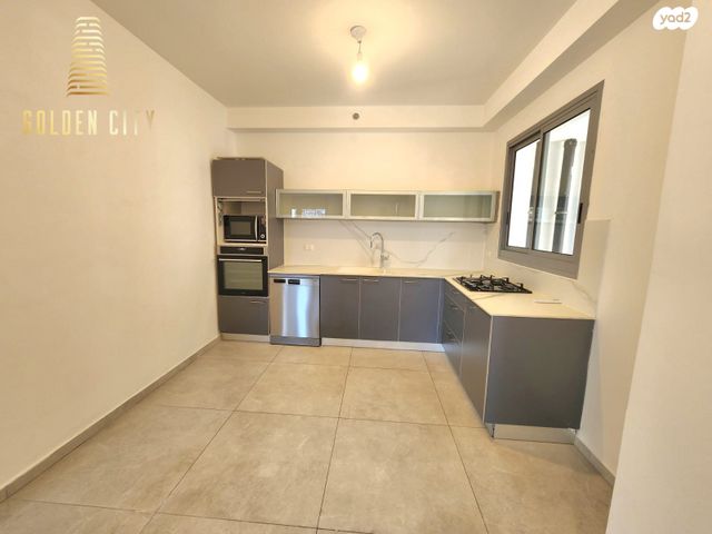 דירה, שדרות בן צבי 116, נתניה