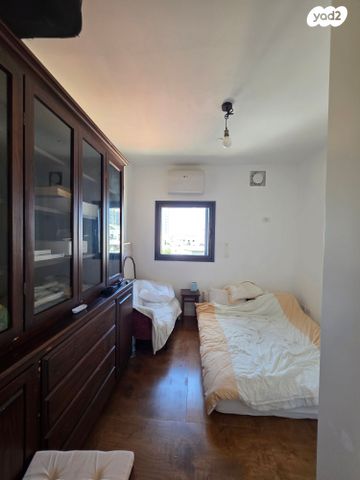 גג/ פנטהאוז, שיבת ציון 3, נווה שאנן, תל אביב יפו