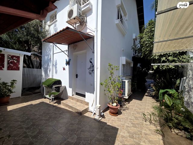 דו משפחתי, התמר, שאר העיר, קרית עקרון