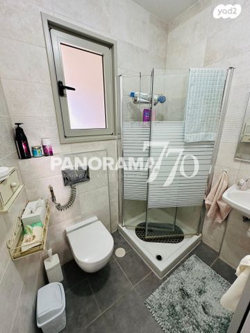 גג/ פנטהאוז, מפל התנור, שקמים ואגמים, אשקלון