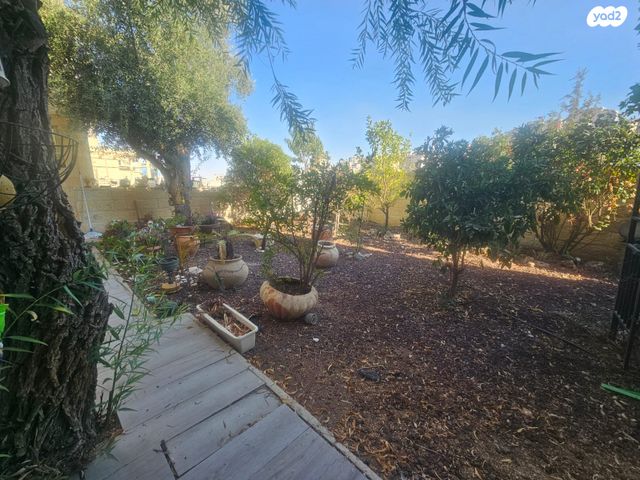 בית פרטי/ קוטג', אמנון יואל פרידלר, פסגת זאב, ירושלים