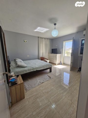 דו משפחתי, אפיק, גבים, ערד