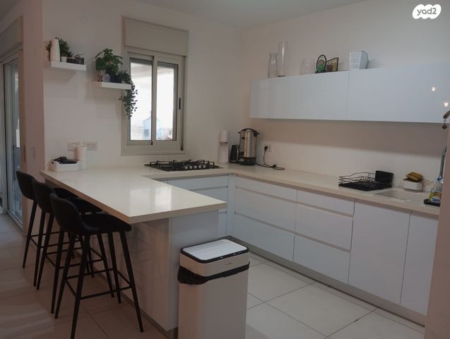 דירה, דרך הים, עכו