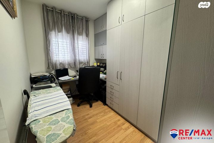 דירה, מנדלי מוכר ספרים, לב העיר, בת ים