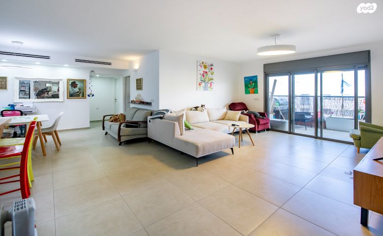 דירה, פול סמואלסון, פסגות אפק, ראש העין