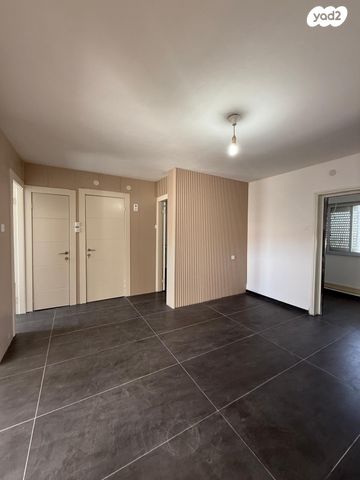 דירה, דרך העמק, רמת בלפור, מגדל העמק