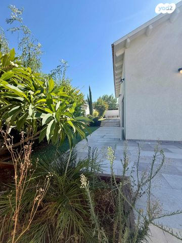 בית פרטי/ קוטג', טפחות