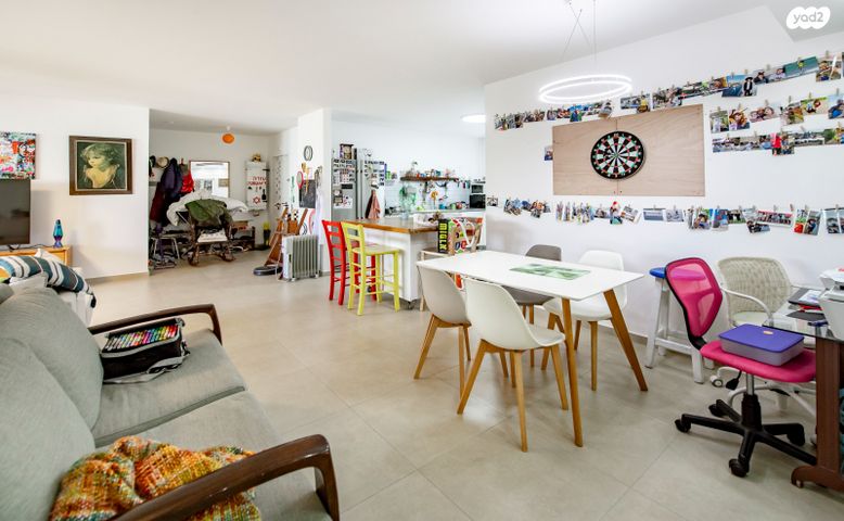 דירה, פול סמואלסון, פסגות אפק, ראש העין