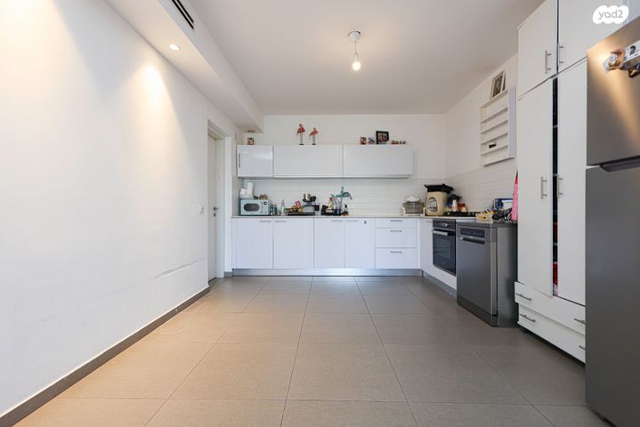 דירה, אליהו הנביא, פסגות אפק, ראש העין