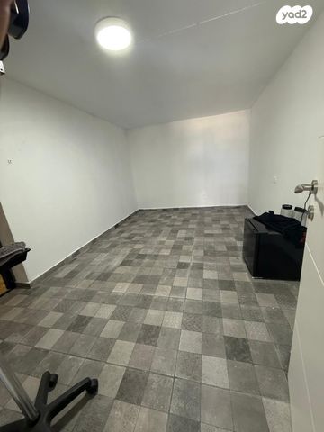 דירה, דרך העמק, רמת בלפור, מגדל העמק