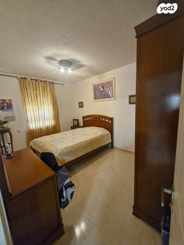 דו משפחתי, אפיק, גבים, ערד