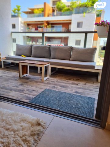 דירה, אנשי בראשית, רמתיים, הוד השרון