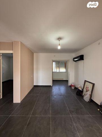 דירה, דרך העמק, רמת בלפור, מגדל העמק