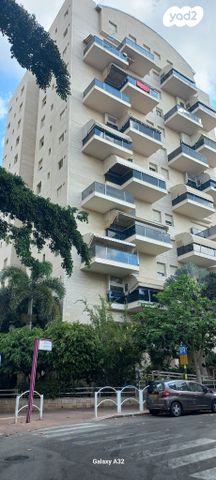 דירה, הרב הרצוג, ראשון לציון