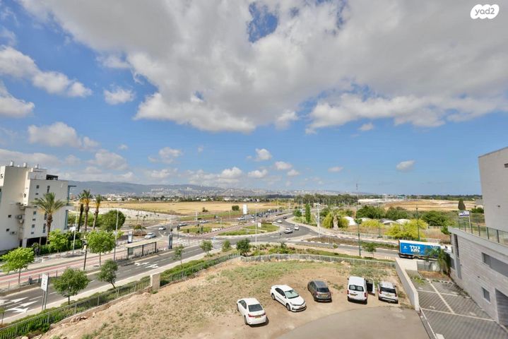 גג/ פנטהאוז, אברמסקי, קרית אתא