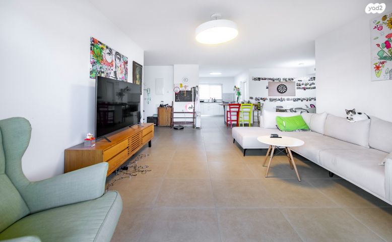 דירה, פול סמואלסון, פסגות אפק, ראש העין