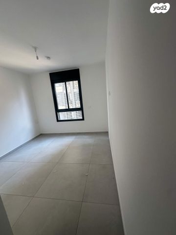 דירה, הרימון, קיראון, קרית אונו