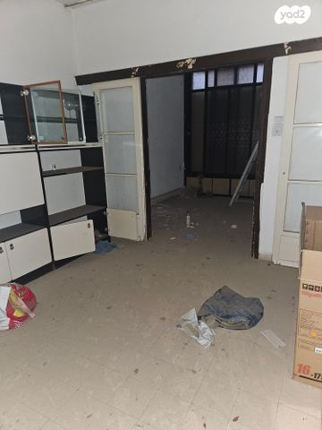 דירה, חידושי הרי"ם, צהלון, שיכוני חסכון, תל אביב יפו