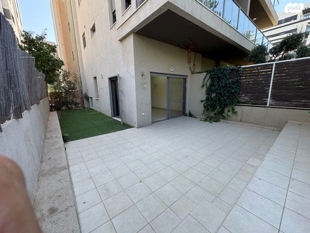 דירת גן, שדרות הצנחנים 14, נגבה, רמת גן