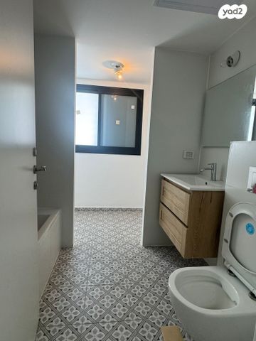 דירה, קרן קיימת לישראל 27, בורוכוב, גבעתיים