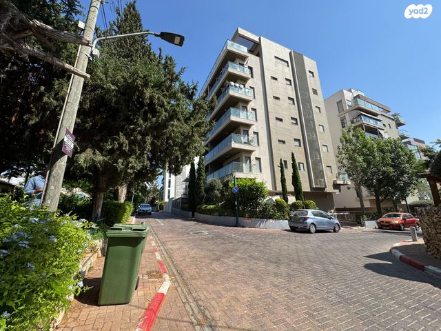 דירת גן, שדרות הצנחנים 14, נגבה, רמת גן