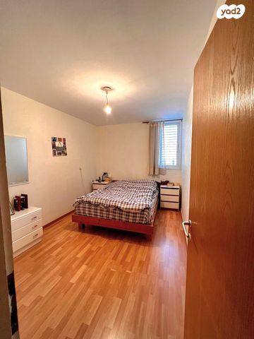 דירה, דרך לוי אשכול, שיכון רסקו, קרית אונו