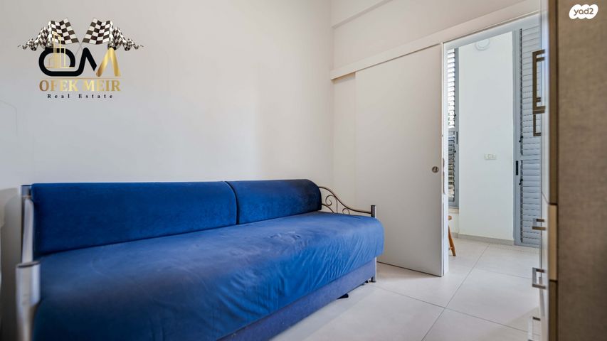 דירה, אנצו סירני, גבעת הרמבם, גבעתיים