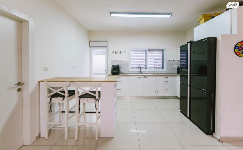 דירה, רמב"ם 49, עין גנים, פתח תקווה