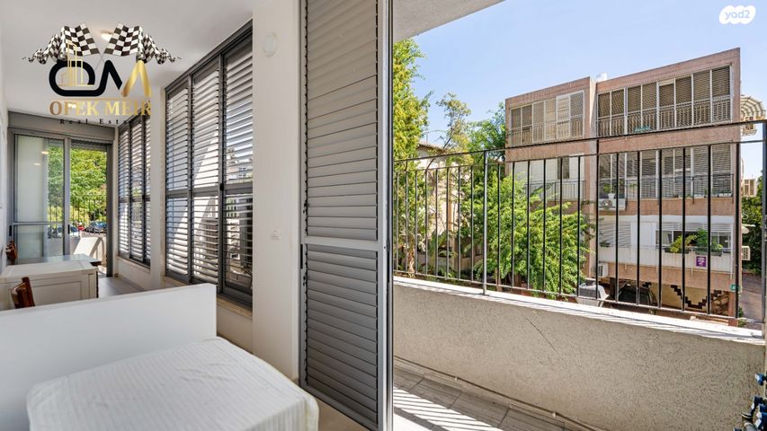 דירה, אנצו סירני, גבעת הרמבם, גבעתיים