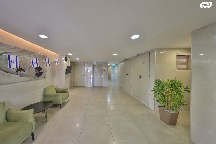 דירה, עפרה חזה, משכנות האומנים, קרית מוצקין