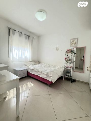 דירה, נעמי שמר, קרית אילון, חולון