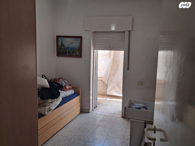 דירה, מרדכי צבי אילן, מקור ברוך, ירושלים