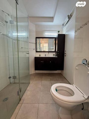 דירה, נעמי שמר, קרית אילון, חולון