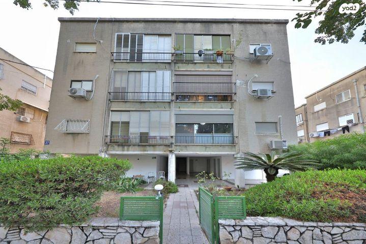 דירה, הנרקיסים 37, מרכז העיר, סביניה, הוותיקה, קרית ביאליק