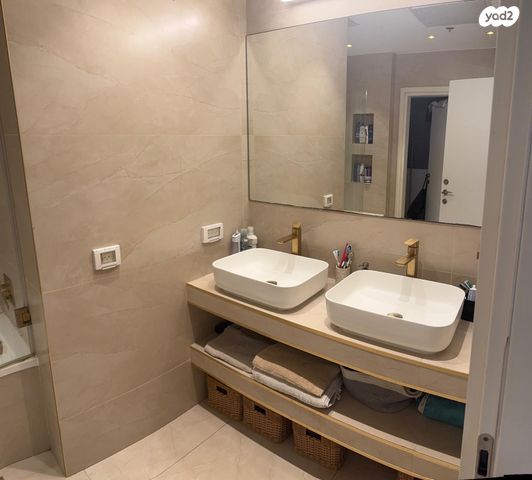 דירה, בני בנימין, נתניה