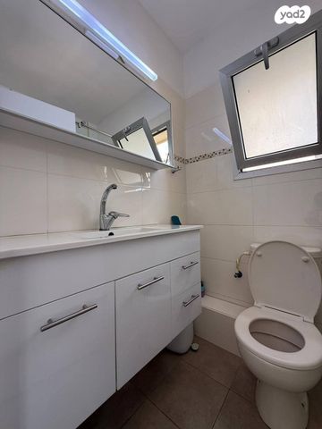 דירה, נעמי שמר, קרית אילון, חולון