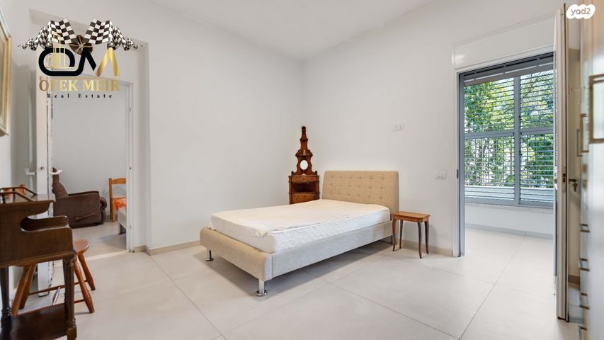 דירה, אנצו סירני, גבעת הרמבם, גבעתיים